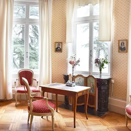 Chateau De 4* Varambon