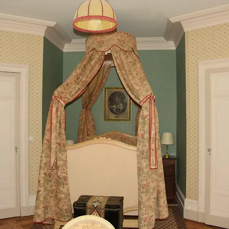 瓦拉伯恩城堡住宿加早餐旅馆 Varambon