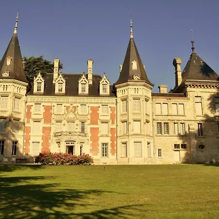 瓦拉伯恩城堡住宿加早餐旅馆 4* Varambon