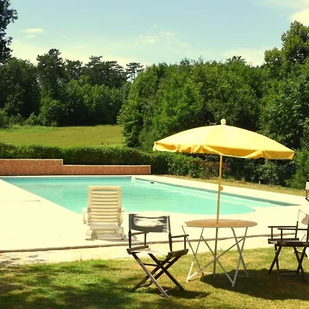 Chateau De Couette-café 4*