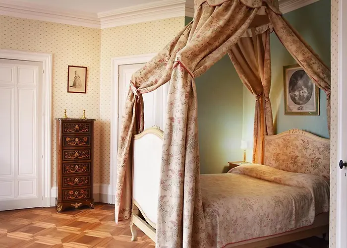 Nocleg ze śniadaniem Chateau De 4*